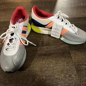 Adidas SL Sandridge W size women’s 8. New with tags- never worn